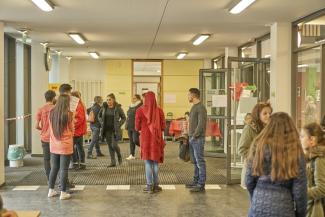Im Foyer