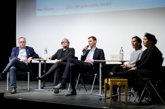 Seyran Ates, Güner Balci, Sawsan Chebli, Martin Hikel, Falko Liecke und Markus Pieper