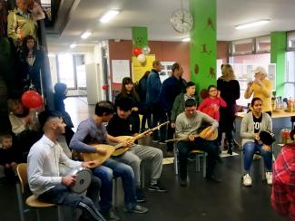 Baglamagruppe im Foyer